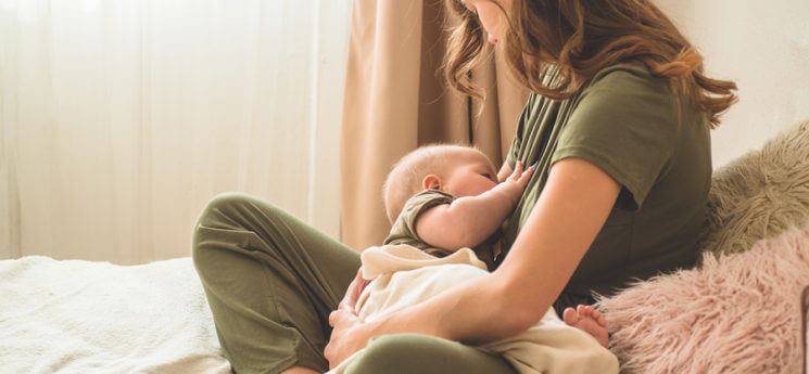 https://newparent.com/wp-content/uploads/2013/10/5-Tips-for-Breastfeeding-Pain-Relief-745x345.jpg