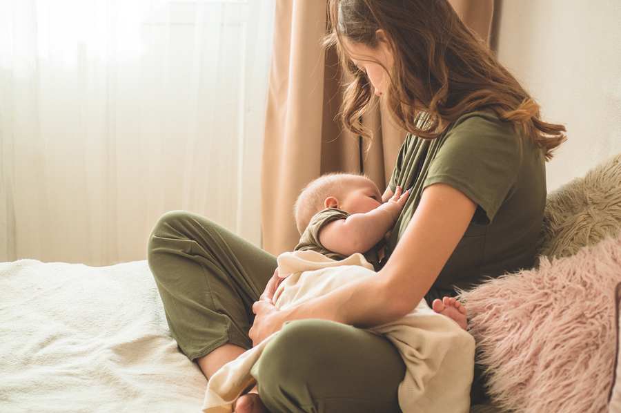 Breastfeeding tips for new mothers and newborns